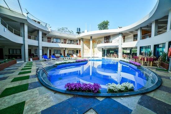 The Center Court Resort & Spa Варка Экстерьер фото